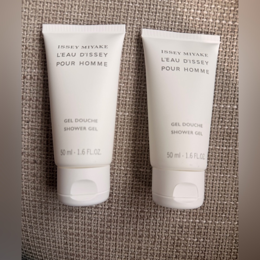 Issey Miyake L'Eau d'Issey Pour Homme Shower Gel - White